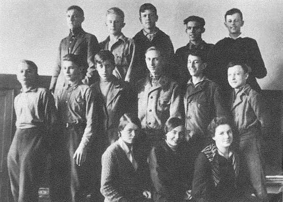 class113_l.jpg (12339 bytes)